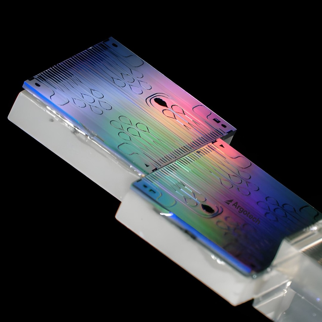 SiPh_C2C_sq_1080